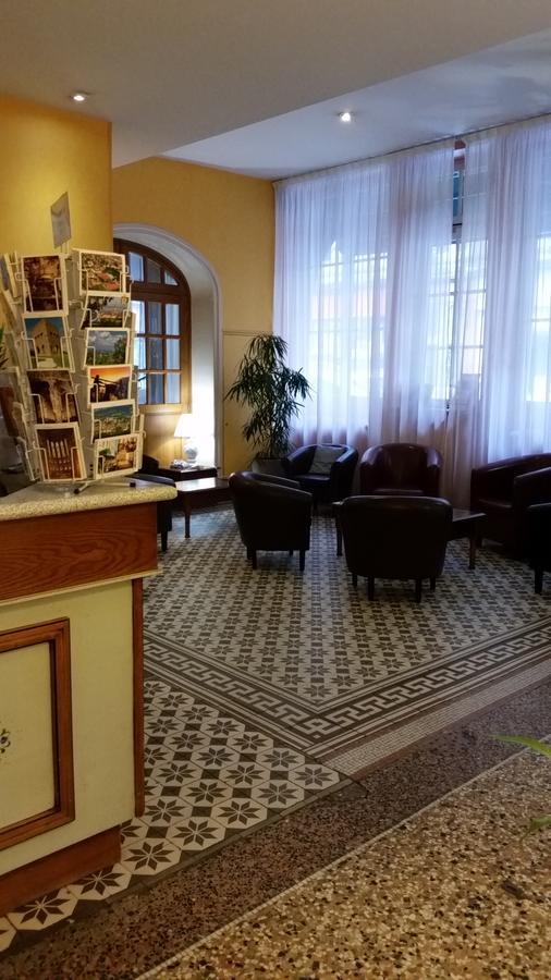 Logis De La Tete Noire Hotel Autun Buitenkant foto