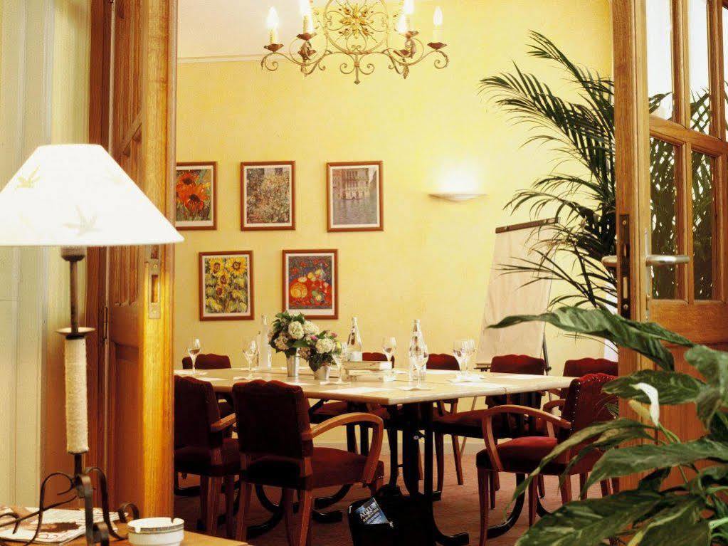 Logis De La Tete Noire Hotel Autun Buitenkant foto