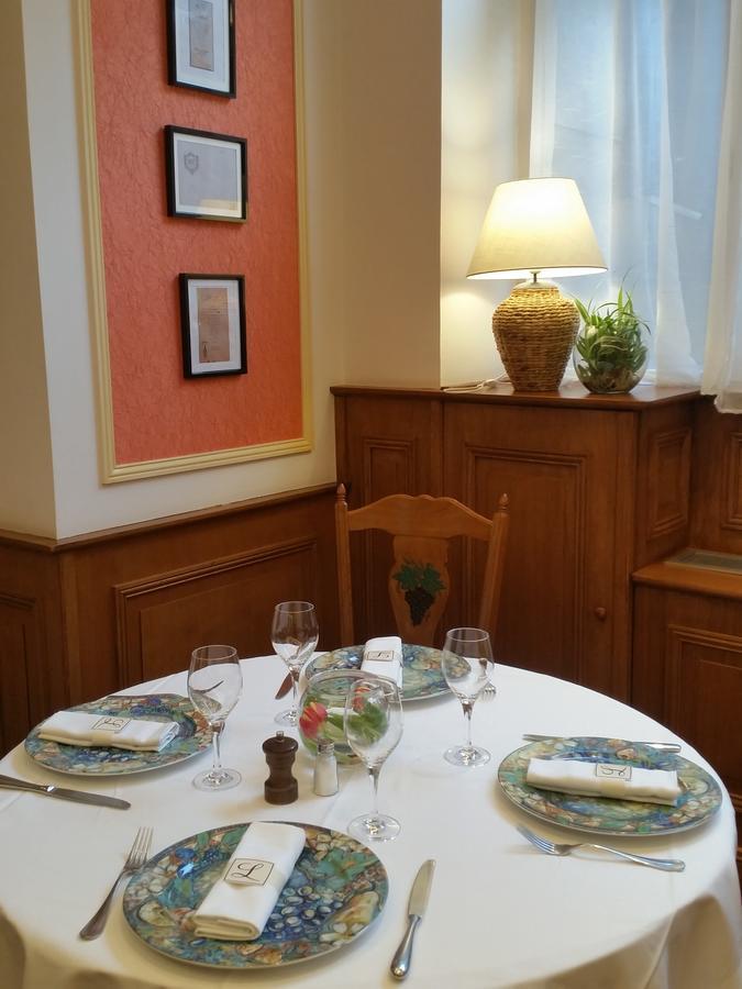 Logis De La Tete Noire Hotel Autun Buitenkant foto